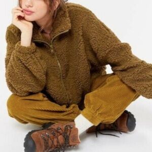 Urban Outfitters | Olive Green Willow Fuzzy Drawstring Teddy Jacket Size Medium